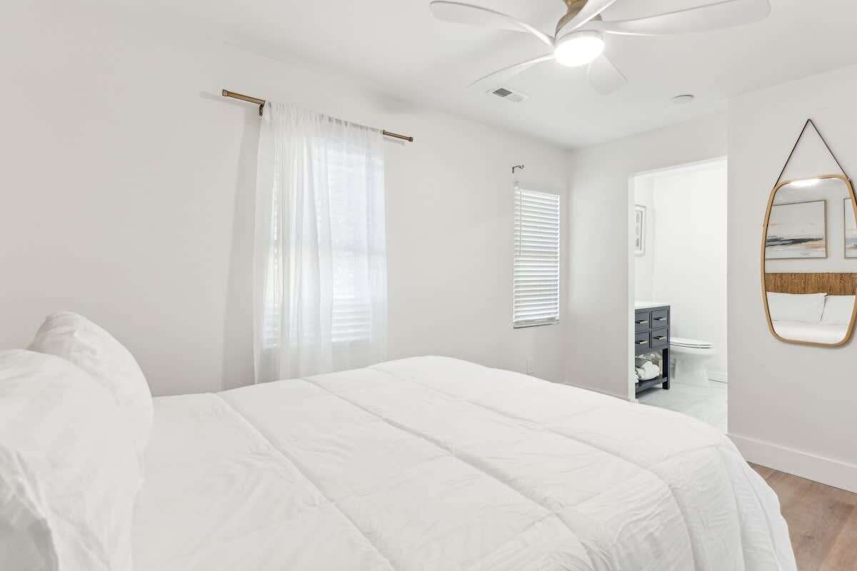 2 bedrooms, WiFi, bed sheets