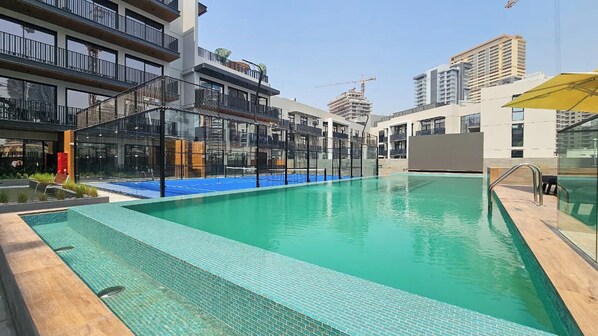 Pool - StayShort - JVC sleeps 3 with a Padel Court! (JVC)