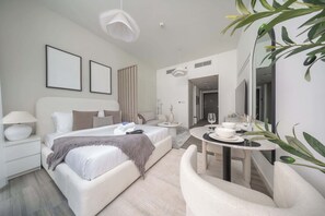 Bügeleisen/Bügelbrett, WLAN, Bettwäsche