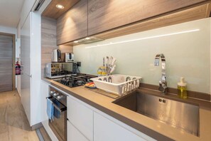 Fridge, microwave, oven, stovetop