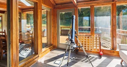 Ski easiest access to Salamander Trail!