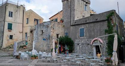 VELIA |Live Active|Rest Easy|Stay a-BoVe