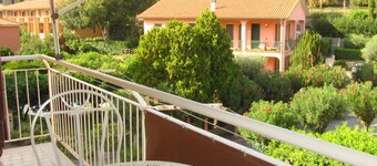 VELIA |Live Active|Rest Easy|Stay a-BoVe