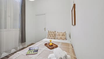 City appartement, 1 slaapkamer, niet-roken | Een strijkplank/strijkijzer, babybedden, reisbedje, gratis wifi