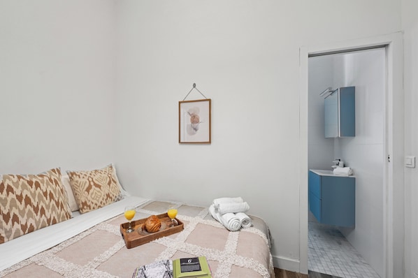 Apartamento urbano, 1 quarto, para não fumantes | Ferros/tábuas de passar roupa, berços (sobretaxa), berço de viagem