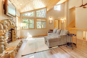 House (3 Bedrooms) | Interior - Near Ski Resorts & Trails: Truckee Home w/ Hot Tub (Truckee)