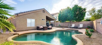 Swim & Unwind: 'wildrose Retreat' in Mesa!