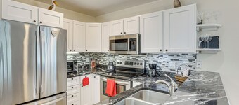 Vitamin Sea Escape: Leander Home w/ Yard!