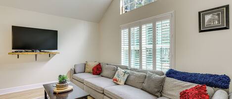 House (3 Bedrooms) | Front of property