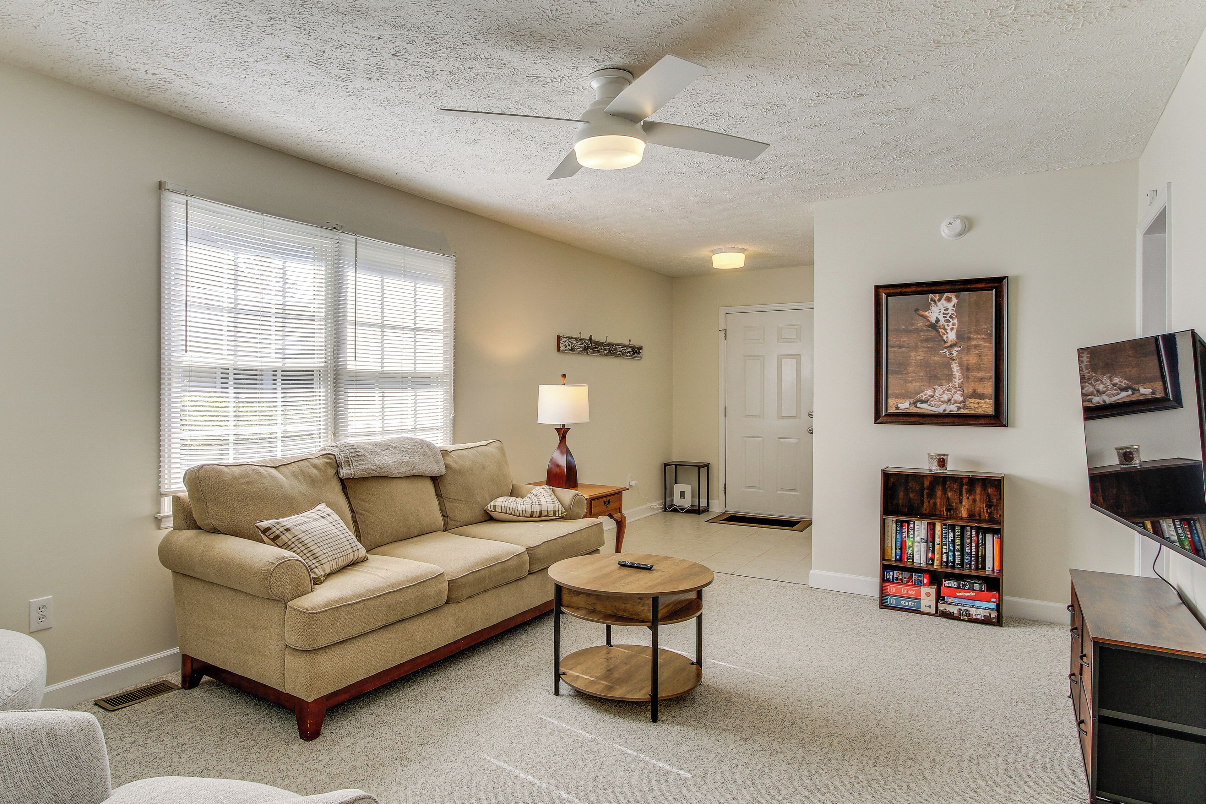 House (3 Bedrooms) | Interior