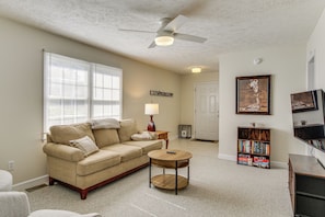 House (3 Bedrooms) | Interior - Cozy Family Home: 4 Mi to Downtown Aiken! (Aiken)