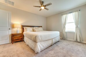 House (4 Bedrooms) | Interior - Pool Access: Family Gem w/ Views in St Cloud! (St. Cloud)