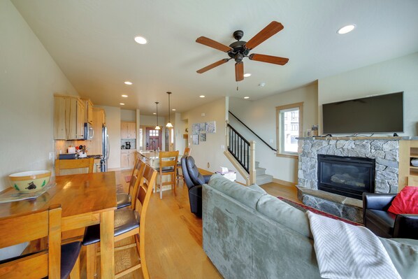 House (3 Bedrooms) | Front of property