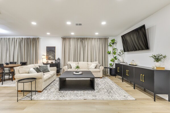 House (2 Bedrooms) | Front of property