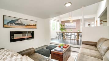 Rumah (4 Bedrooms) | Bagian depan properti