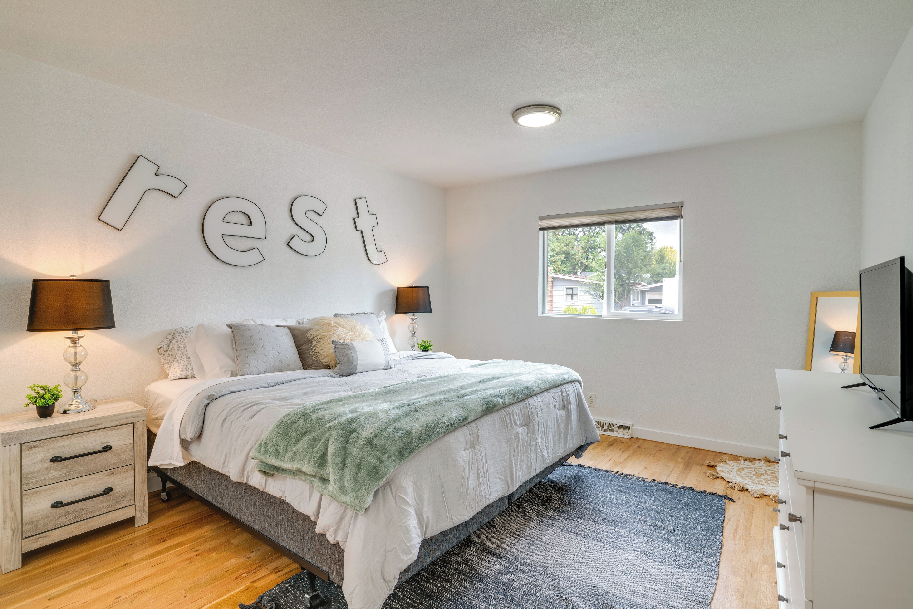 House (4 Bedrooms) | Interior