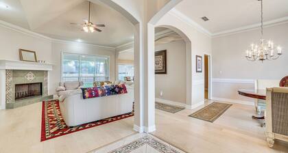8 Mi to Lake Palestine: Peaceful Family Retreat