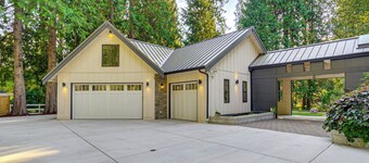 Wfh-friendly Gem w/ Creek: 4 Mi to Sammamish Trail