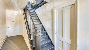 Apartment (0 Bedroom) | Interior