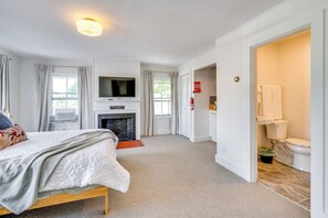 Apartment (0 Bedroom) | Interior