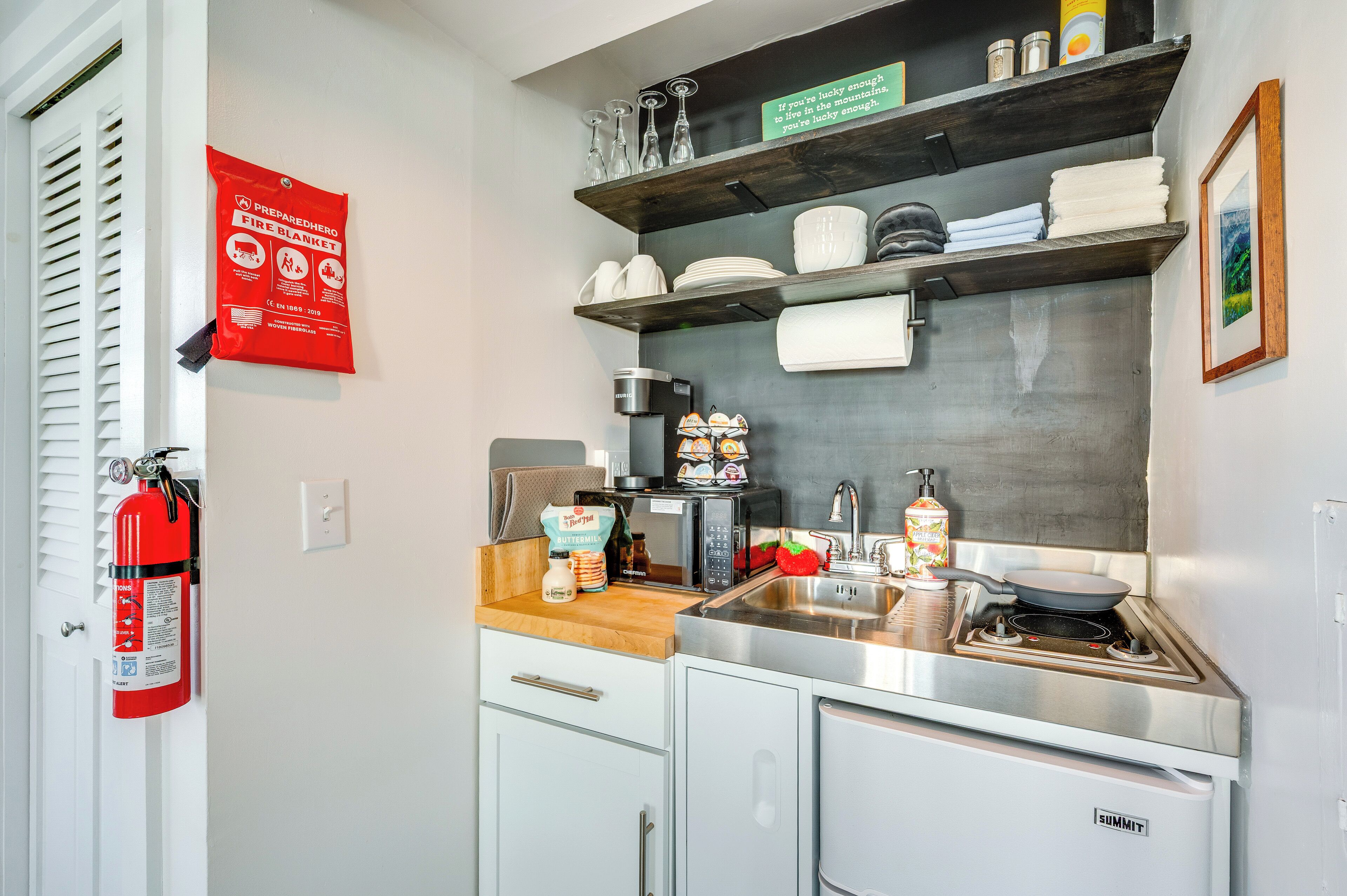 Apartment (0 Bedroom) | Bahagian dalam