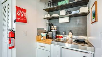 Apartment (0 Bedroom) | Bahagian dalam