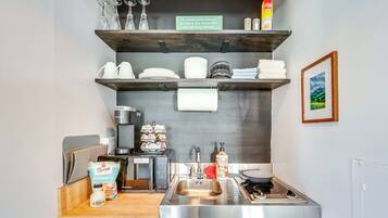 Apartment (0 Bedroom) | Interior