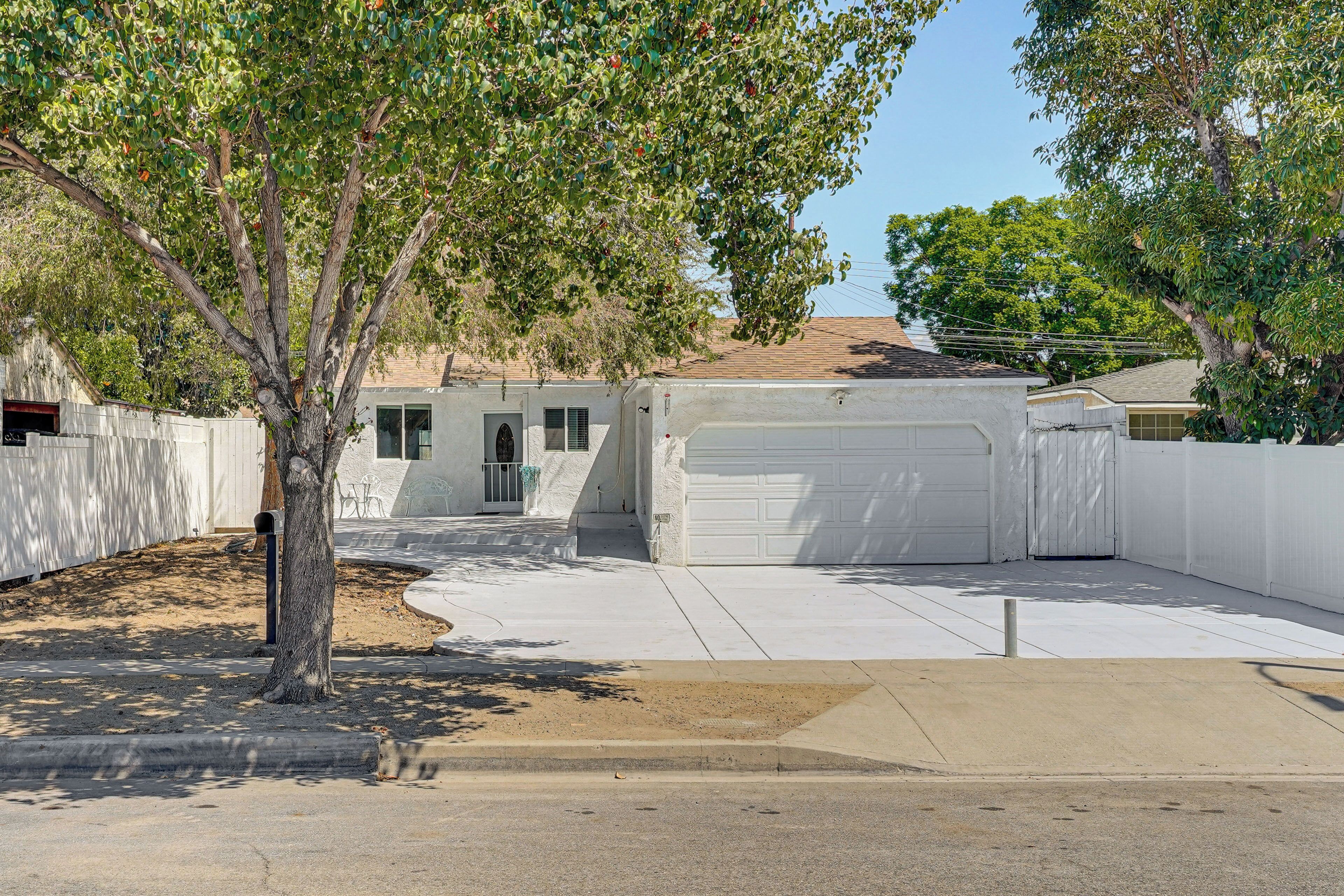 House (3 Bedrooms) | Front of property