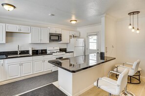 House (3 Bedrooms) | Interior - Between LA & Orange County: Quiet Getaway w/ Patio (Pico Rivera)