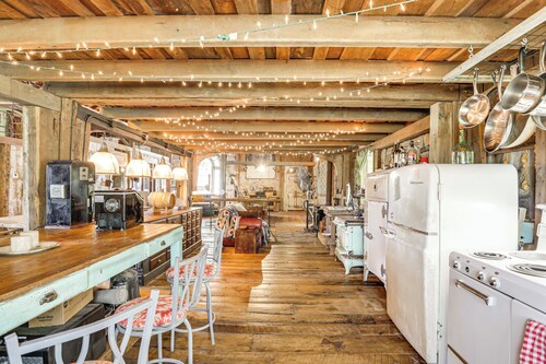 Vintage-inspired Countryside Getaway in Chepachet