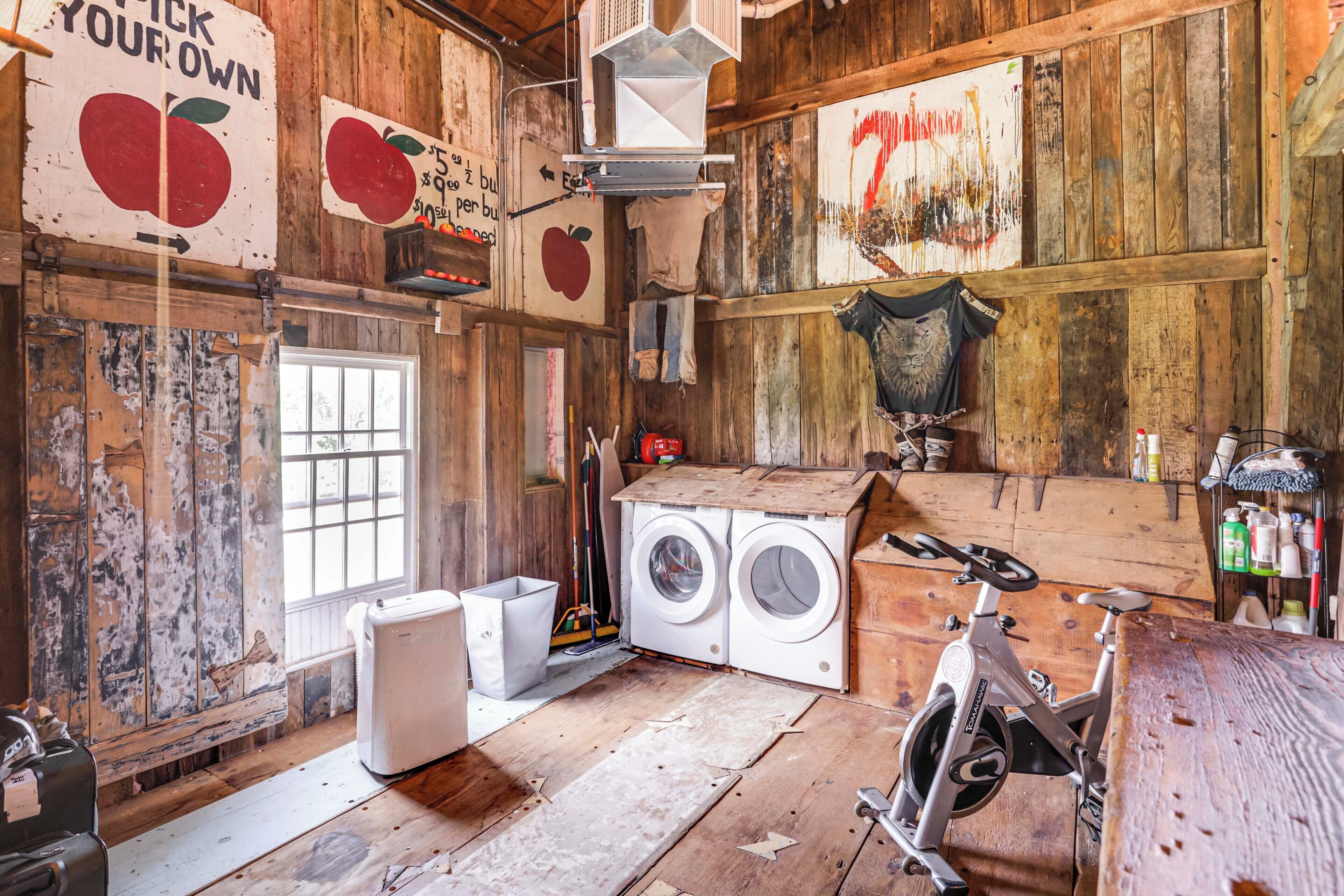 المنشأة من الداخل