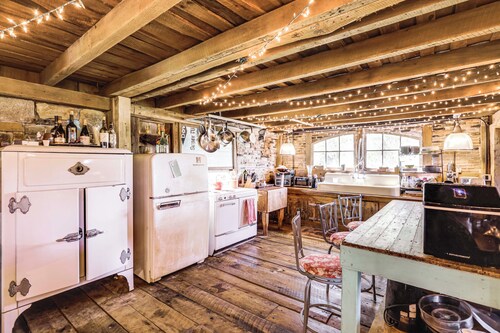 Vintage-inspired Countryside Getaway in Chepachet