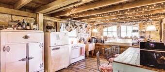 Vintage-inspired Countryside Getaway in Chepachet