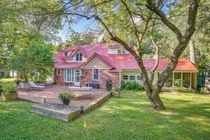 House (3 Bedrooms) | Interior - Historic Lakefront Home w/ Dock on Green Lake! (Ripon)