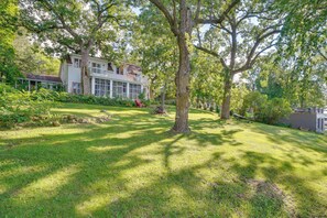 House (3 Bedrooms) | Interior - Historic Lakefront Home w/ Dock on Green Lake! (Ripon)
