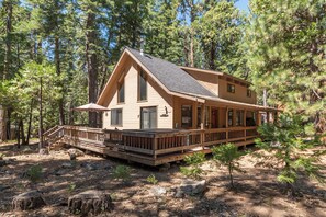 Exterior - Moose Lodge- Sleeps 12 (Camp Connell)