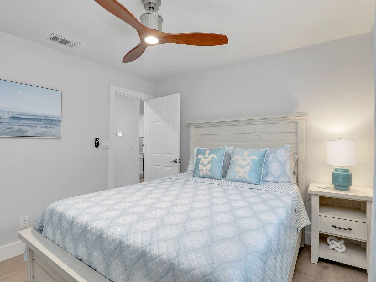 Photo 13 of Naples Retreat w/ Private Pool – 5 Min to Vanderbilt Beach & Mercato