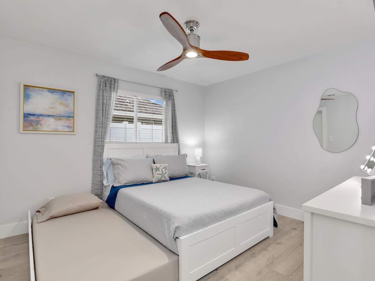 Photo 16 of Naples Retreat w/ Private Pool – 5 Min to Vanderbilt Beach & Mercato