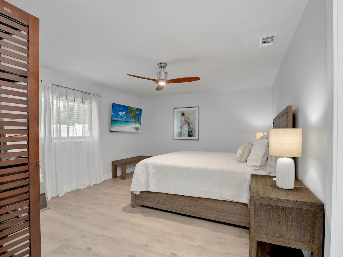 Photo 18 of Naples Retreat w/ Private Pool – 5 Min to Vanderbilt Beach & Mercato