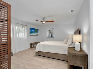 3 Schlafzimmer, Schreibtisch, Bügeleisen/Bügelbrett, kostenloses WLAN