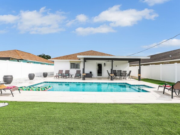 Outdoor pool, a heated pool