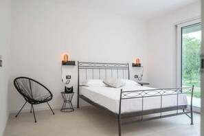 1 多间卧室、旅行婴儿床、免费 WiFi、床单