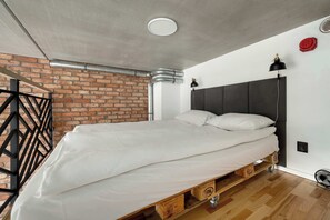 Fer et planche à repasser, Wi-Fi, draps fournis