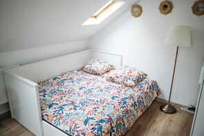 1 chambre, fer et planche à repasser, Wi-Fi, literie fournie