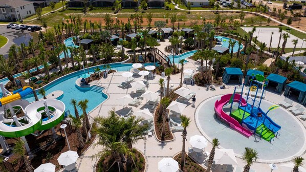 Pool - Upstay Family Fun 5BR Retreat w Pool & Games Room (Clermont)