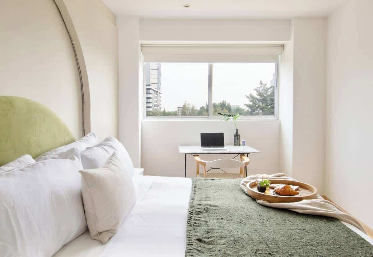 2 slaapkamers, een strijkplank/strijkijzer, wifi, beddengoed