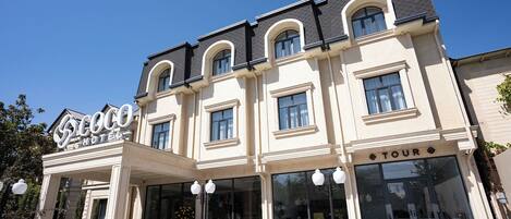 Fachada de la propiedad