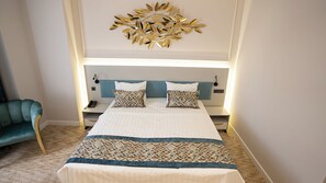 Deluxe Double or Twin Room, City View | In-room safe, desk, laptop workspace, blackout drapes
