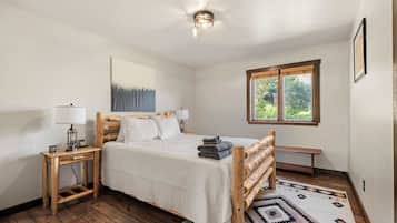 4 Schlafzimmer, Bügeleisen/Bügelbrett, Reisekinderbett, WLAN