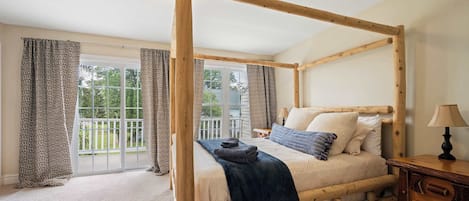4 habitaciones, tabla de planchar con plancha, wifi y ropa de cama